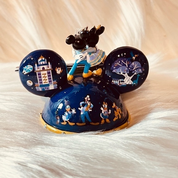 Disney 50th Anniversary Mickey LightUp Ornament - Picture 6 of 8